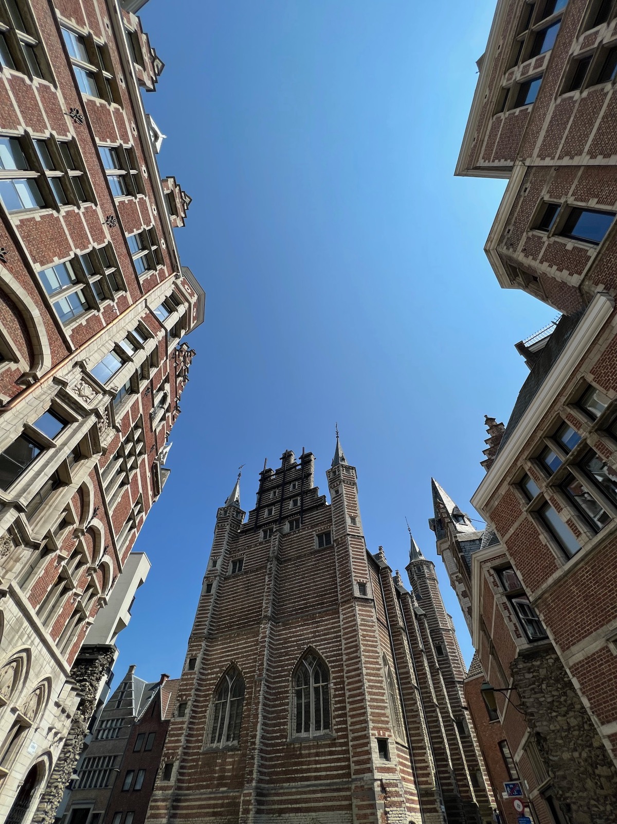 Antwerp main photo, buildings sky